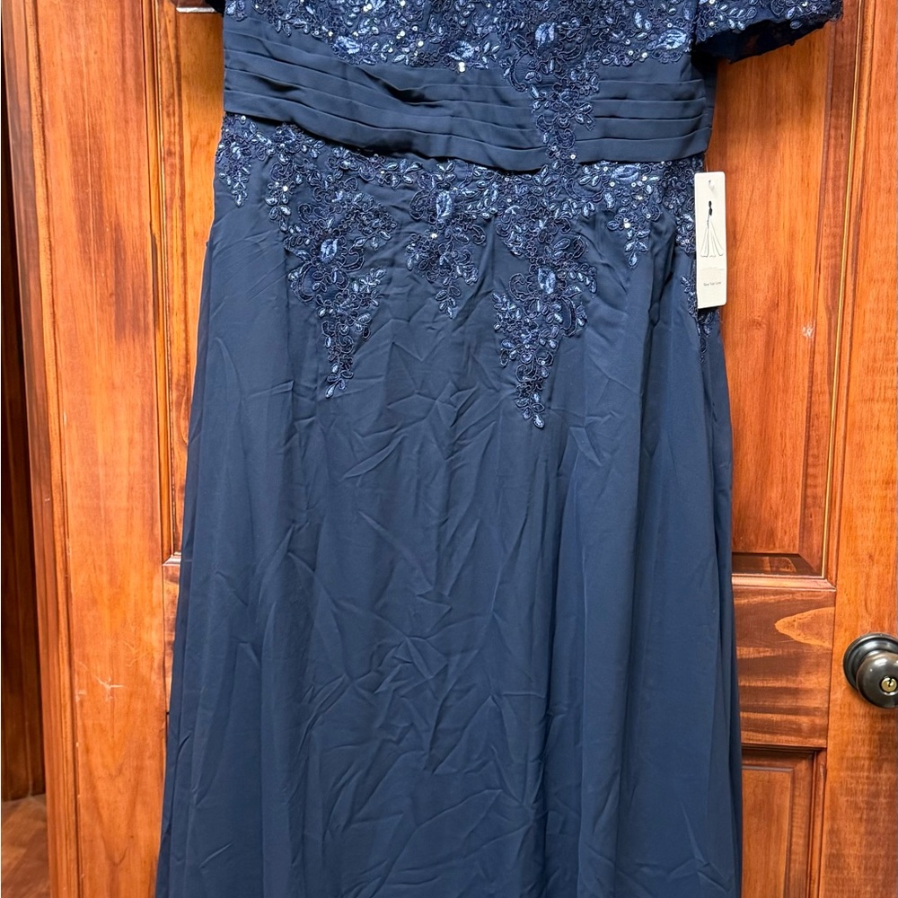 Elegant Navy Blue Evening Dress perfect for mother of bride or groom!